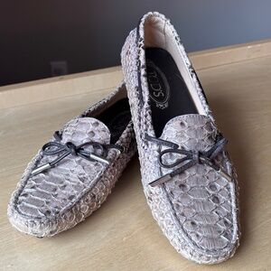 Tod's python snake skin gommino driving loafers women's size 38